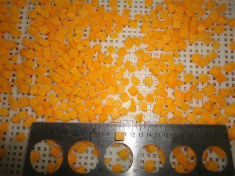 IQF Organic Yellow Peach Dices Sản phẩm lớn đ&oacute;ng g&oacute;i tr&aacute;i c&acirc;y đ&ocirc;ng lạnh nước bột thịt to&agrave;n bộ khối v&agrave; nửa vị ngọt được bảo quản 0