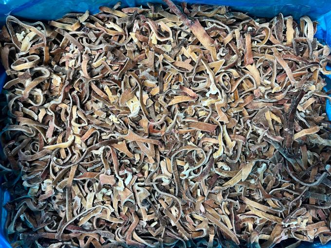 Sinocharm M&ugrave;a mới BRC được chứng nhận W 4-6mm Nấm đ&ocirc;ng lạnh tươi IQF Dải nấm đen 0