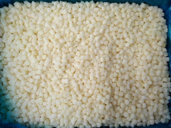 Trung Quốc IQF mới đ&ocirc;ng lạnh t&aacute;o đ&uacute;c khối vi&ecirc;n đ&uacute;c l&aacute;t 10mm 6mm t&aacute;o Fuji tr&aacute;i c&acirc;y đậu quả Kiwi xo&agrave;i dưa hồng quả dứa Blackberry Black Currant 1